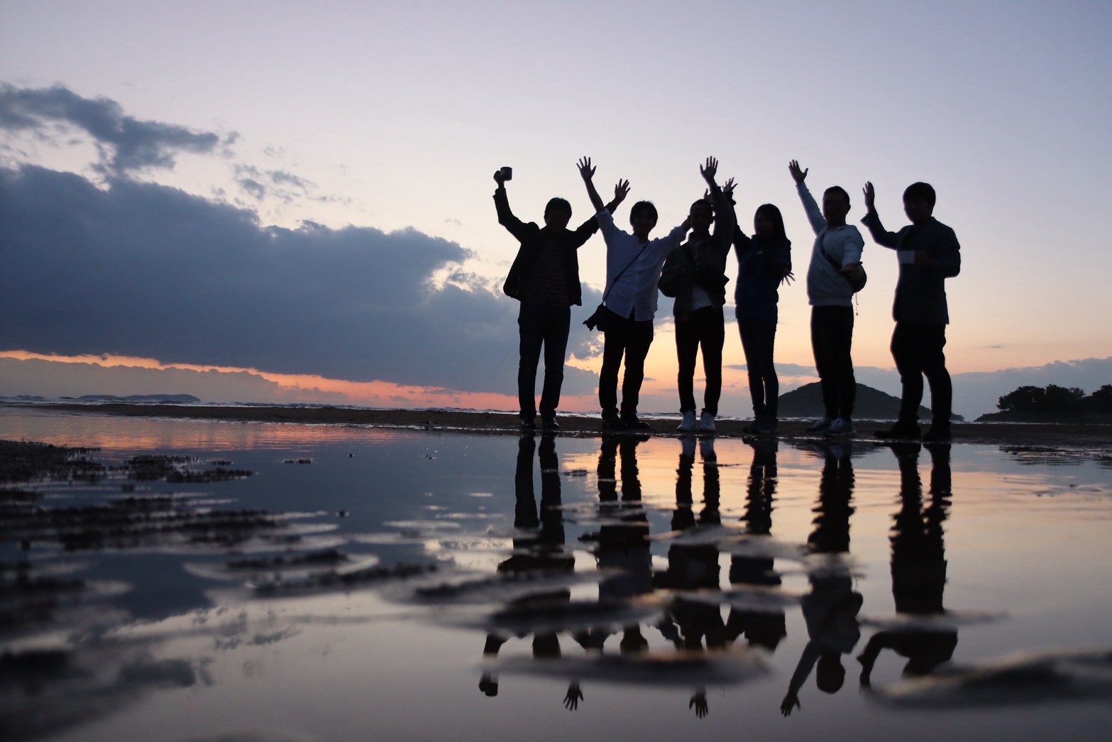 父母ヶ浜の美しい夕景 - 日本のウユニ塩湖と称される絶景スポット